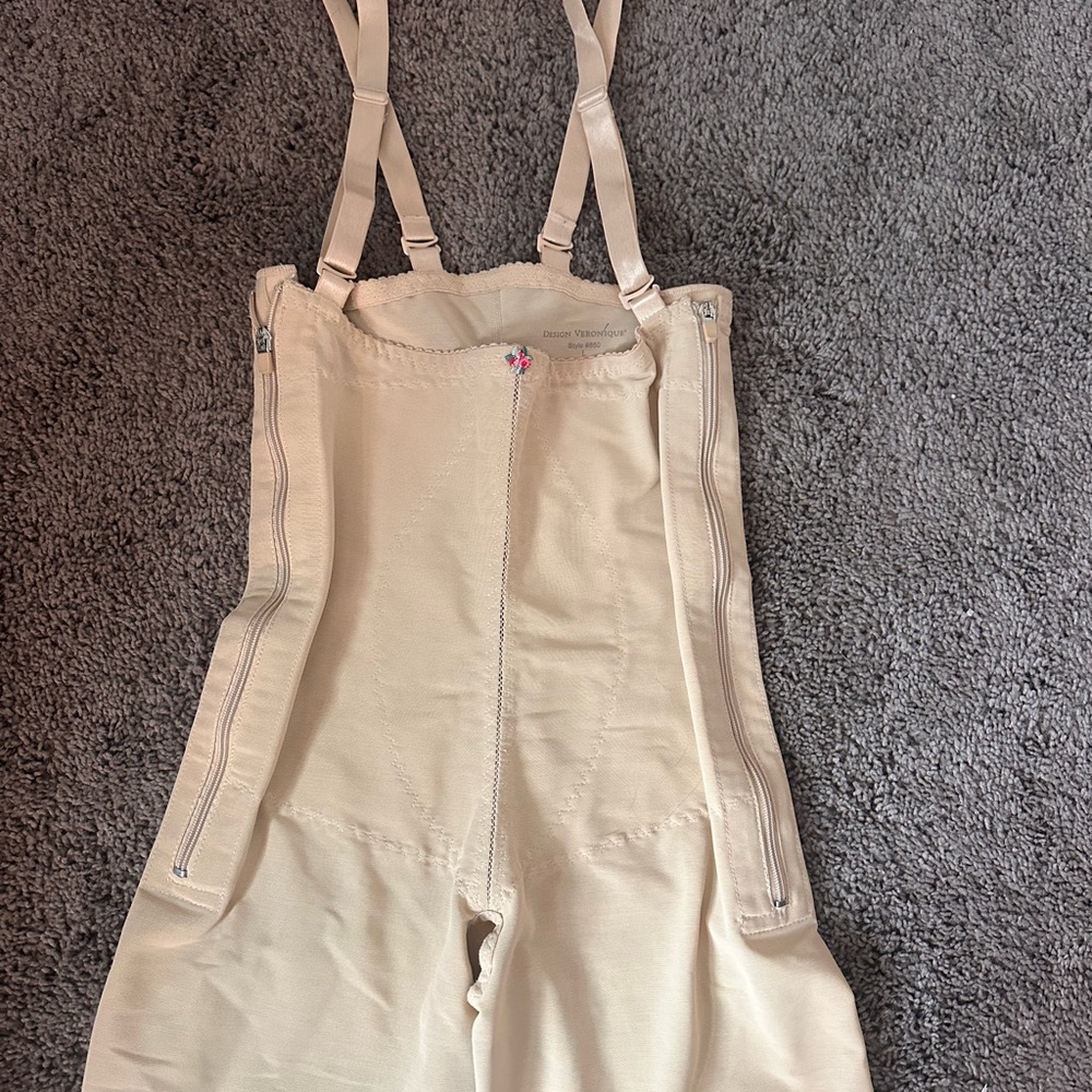 Design Veronique Zippered Abdominal Girdle: post surgery recovery #850— Size L